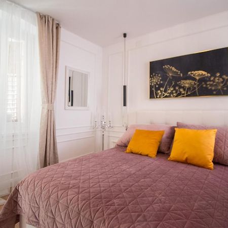 Apartment Trixi Maksimijan Пула Екстериор снимка