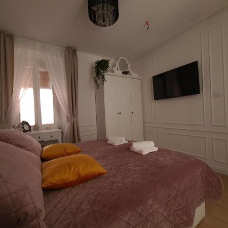Apartment Trixi Maksimijan Пула Екстериор снимка