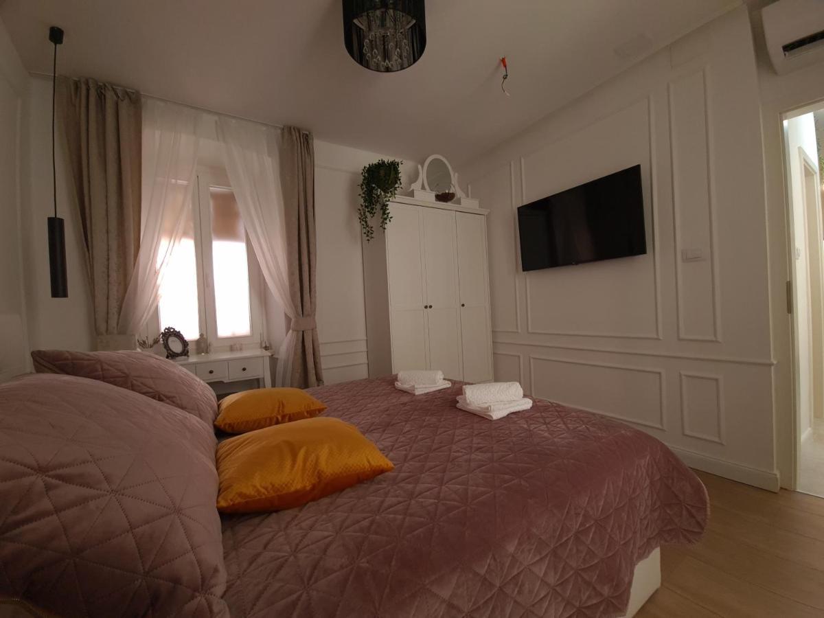 Apartment Trixi Maksimijan Пула Екстериор снимка