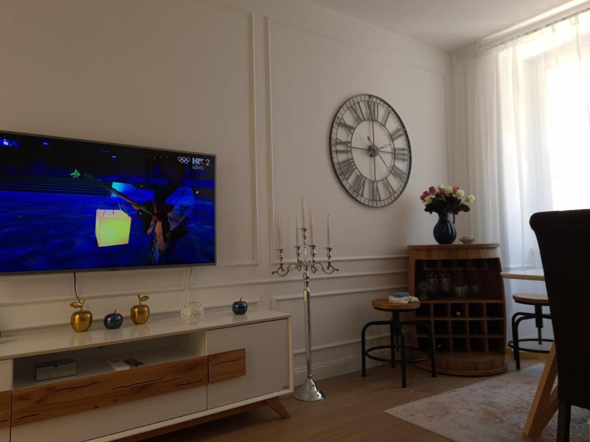 Apartment Trixi Maksimijan Пула Екстериор снимка